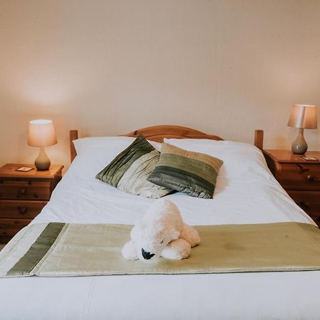 The White Bear Bed & Breakfast Devizes Luaran gambar