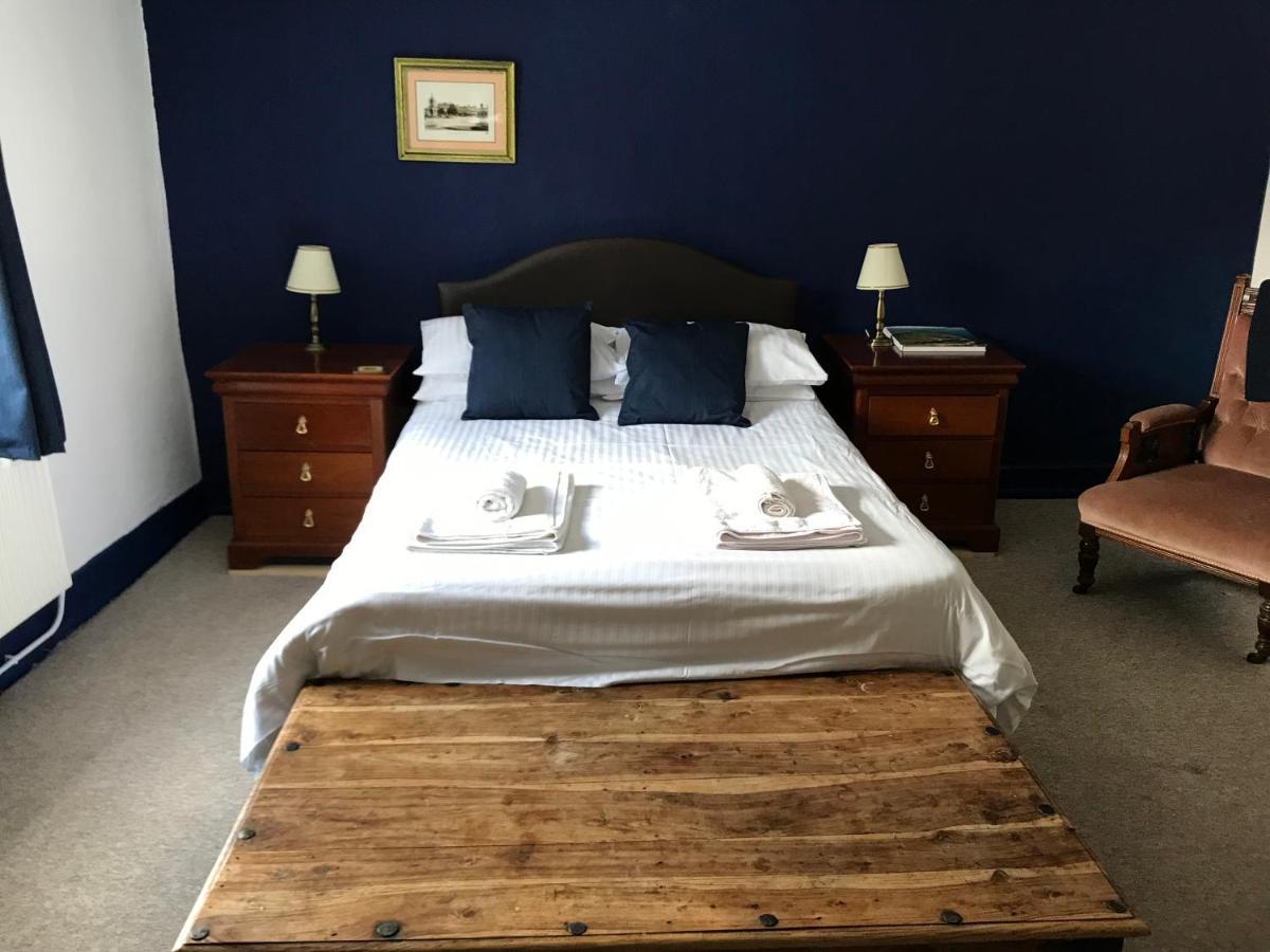 The White Bear Bed & Breakfast Devizes Luaran gambar