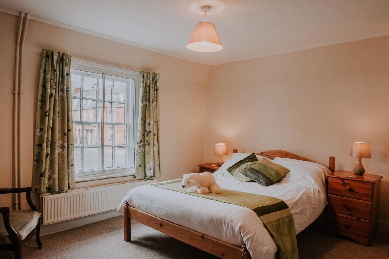 The White Bear Bed & Breakfast Devizes Luaran gambar