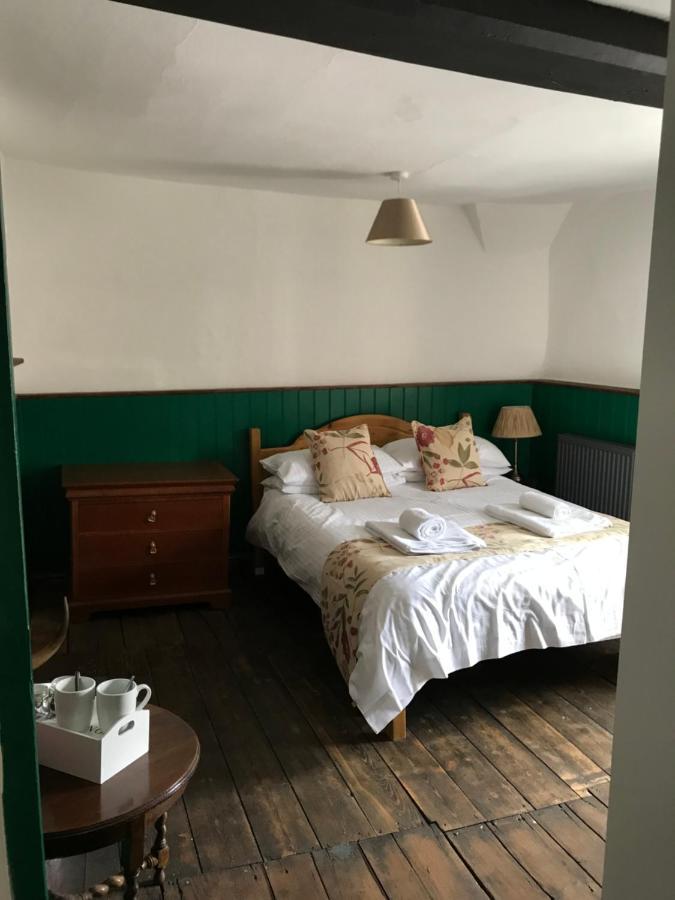 The White Bear Bed & Breakfast Devizes Luaran gambar