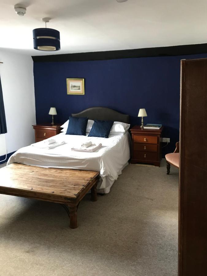 The White Bear Bed & Breakfast Devizes Luaran gambar