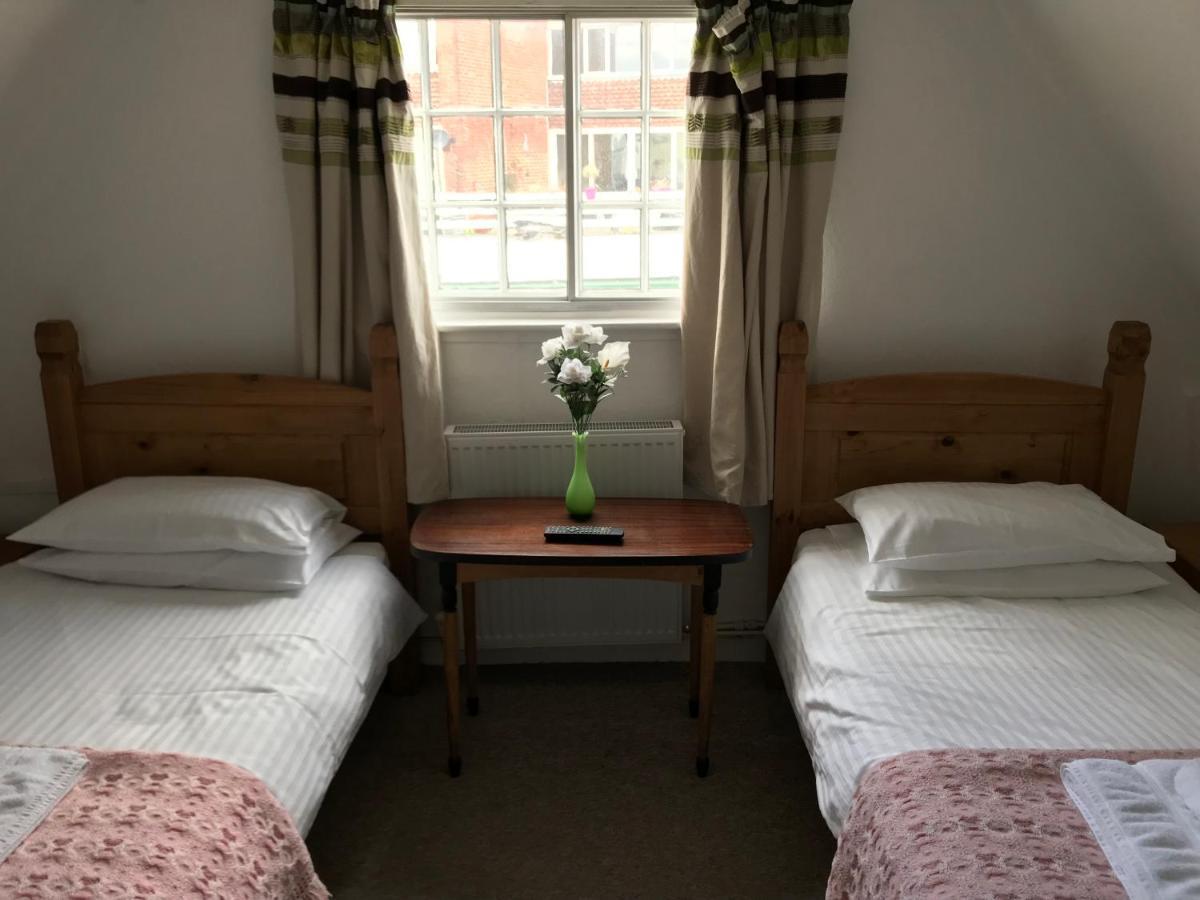 The White Bear Bed & Breakfast Devizes Luaran gambar